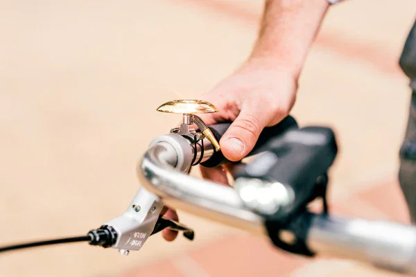 Lezyne Classic Shallow Brass Bell - Image 3