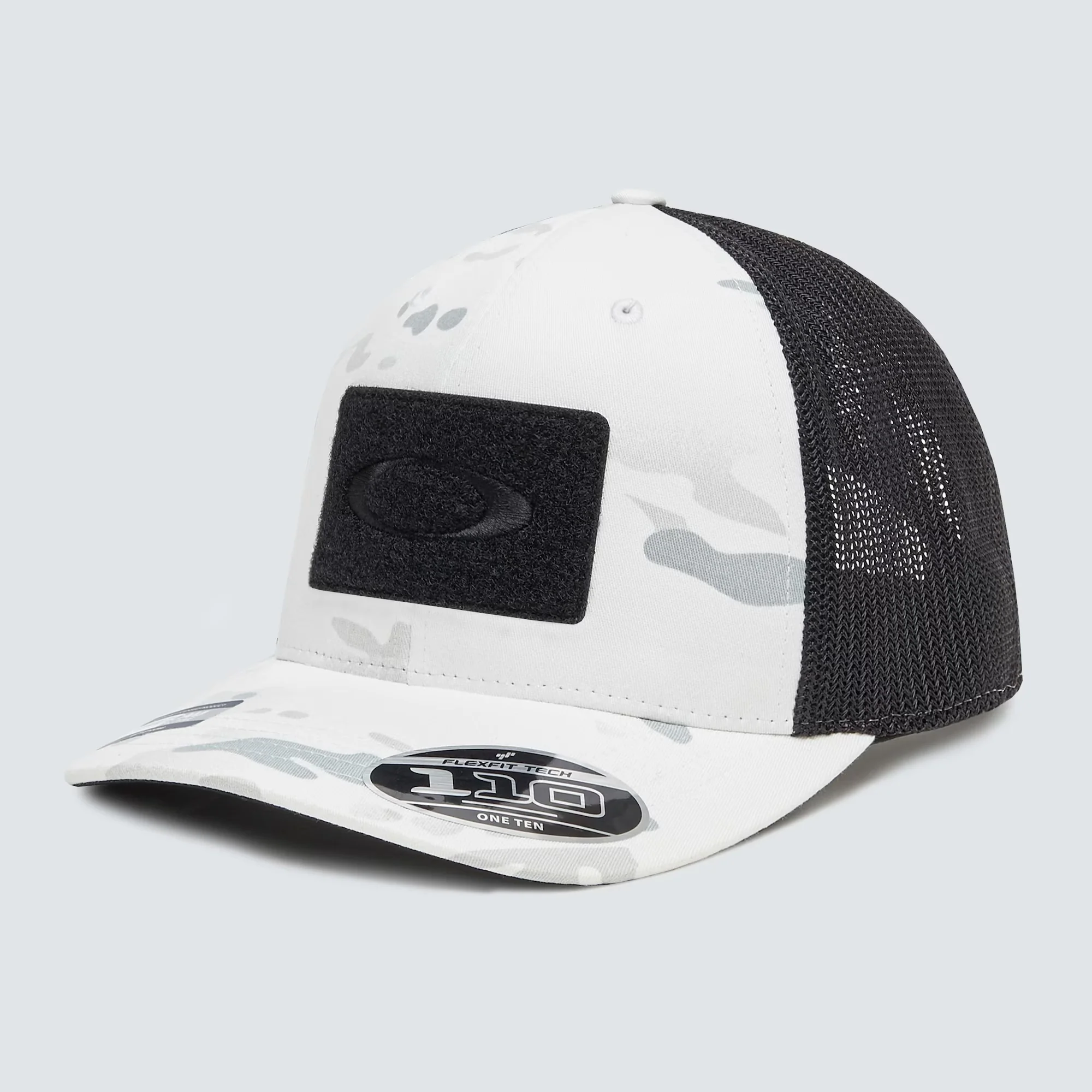 OAKLEY Multicam 110 black/white hat
