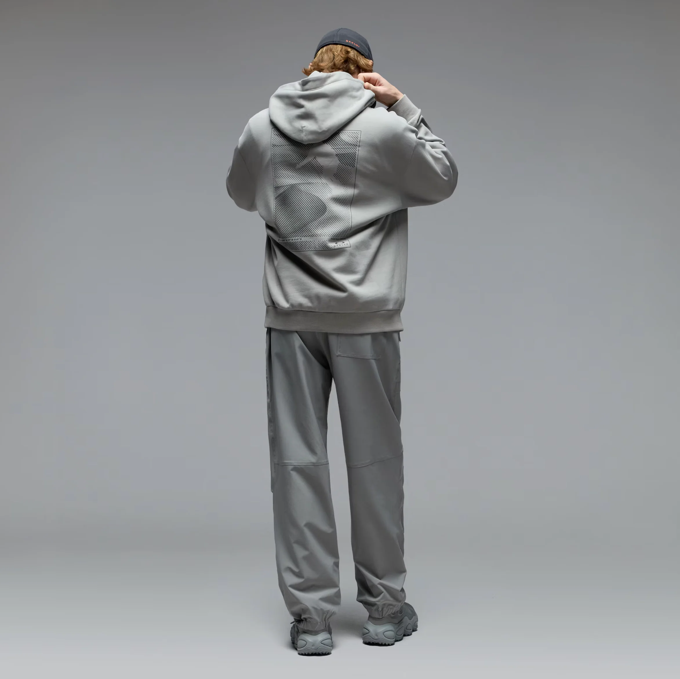 OAKLEY Sandboard Hoodie cement grey - Image 4