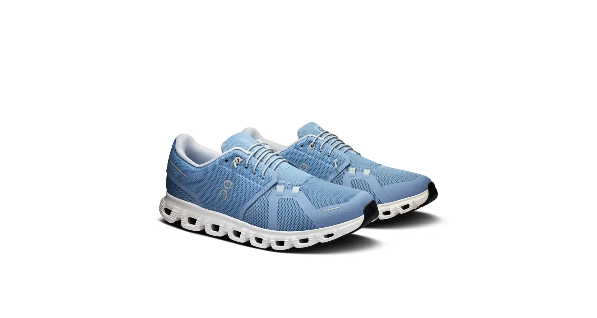 ON Cloud 6 light blue/white shoes