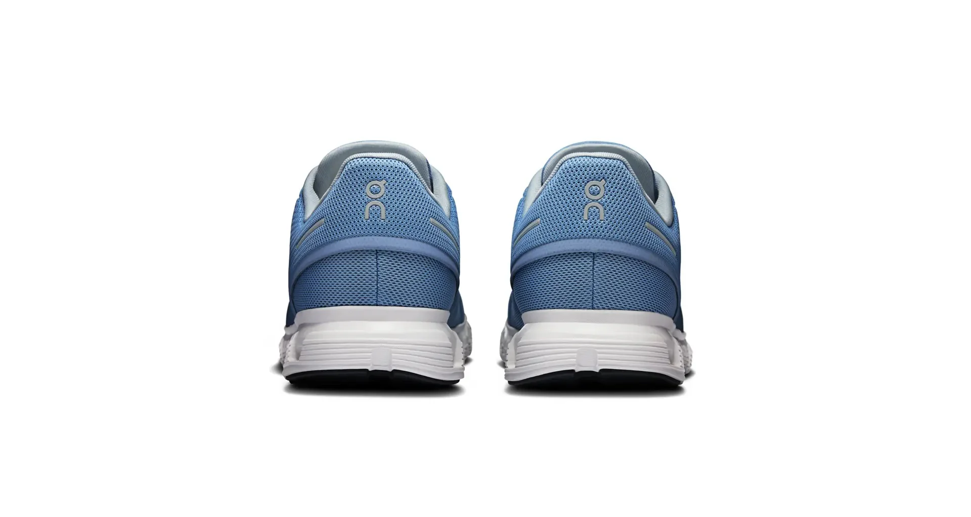 ON Cloud 6 light blue/white shoes - Image 3
