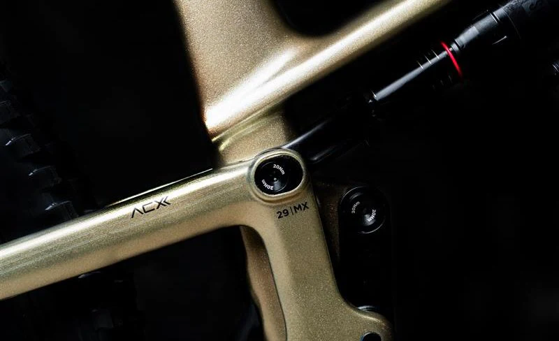 Polygon Collosus T9 DI2 CB - 2026 - Image 2