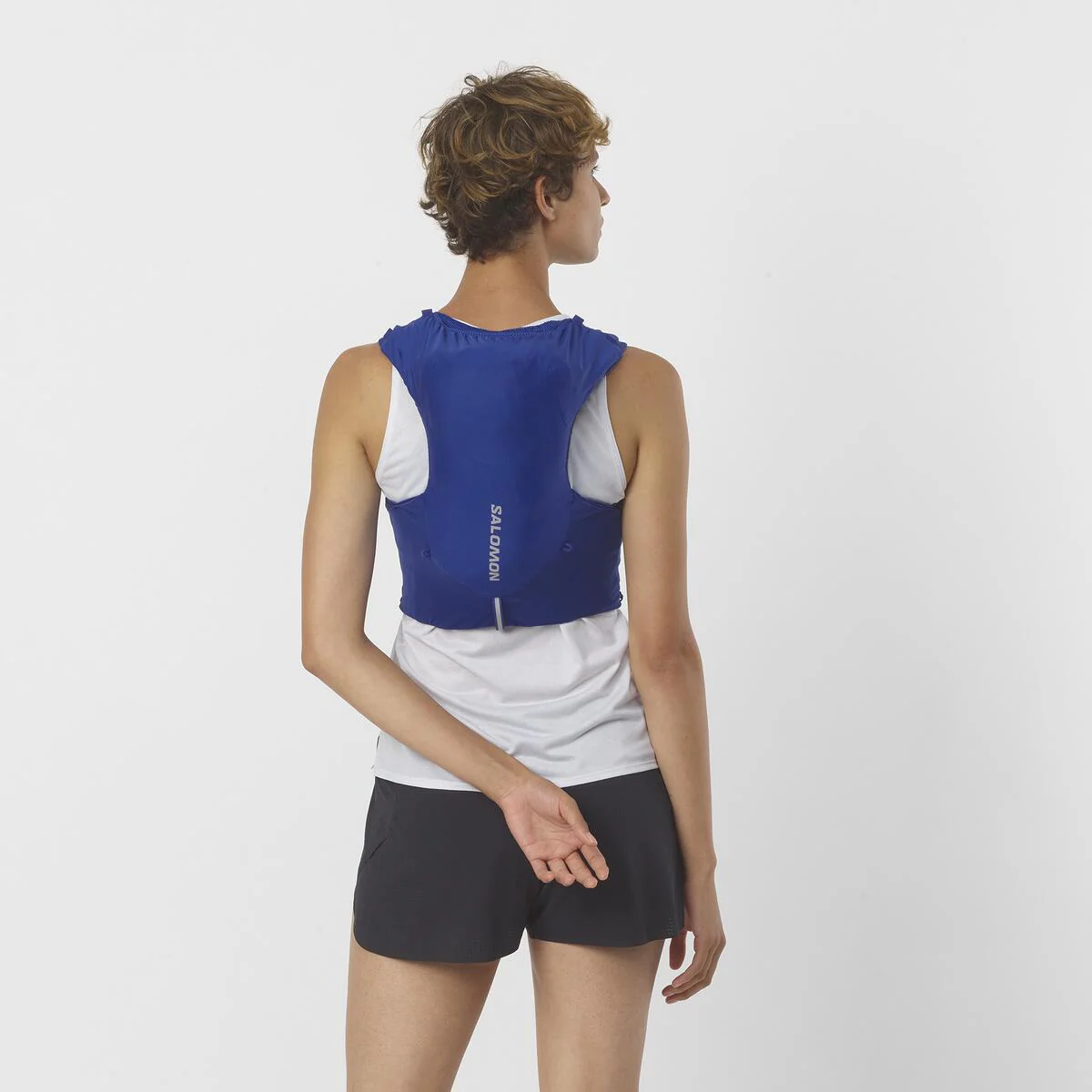 SALOMON Adv Skin 5 Set dark blue vest with hydrants - Image 5