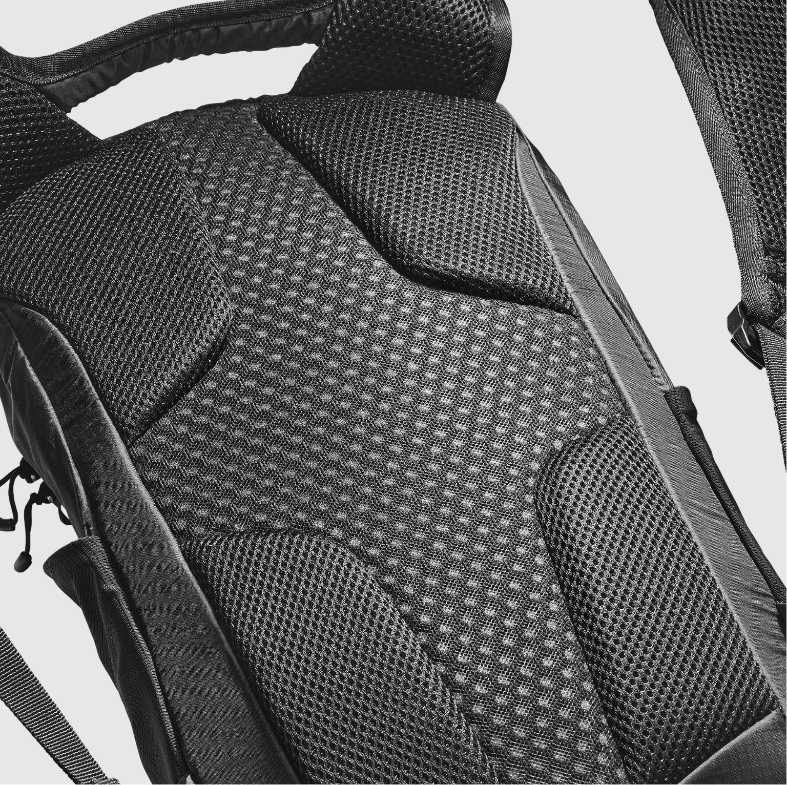 SALOMON XT 10 black backpack - Image 4