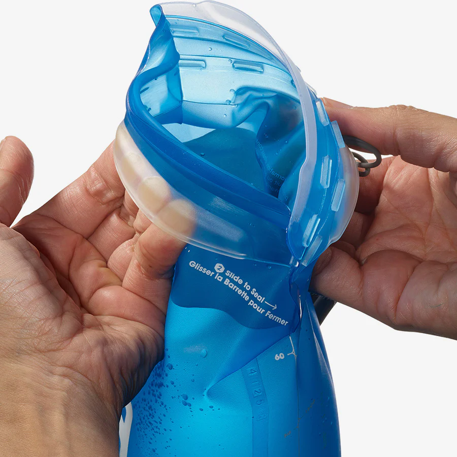 SALOMON Soft Reservoir 1.5L blue reservoir with tube - Image 3