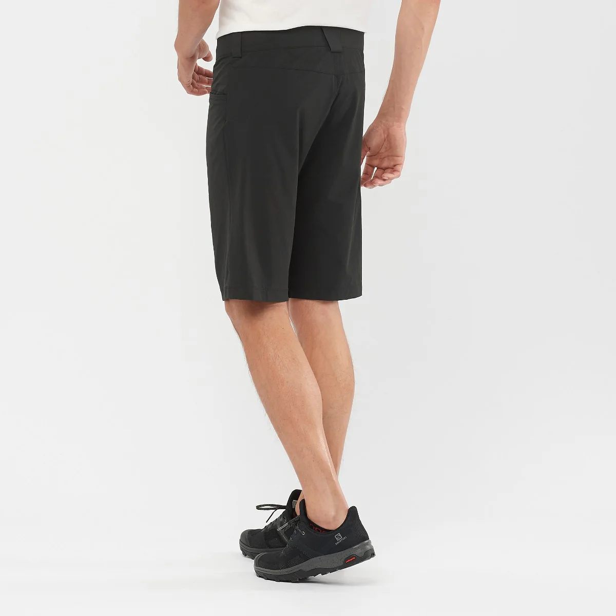 SALOMON Wayfarer black shorts - Image 2